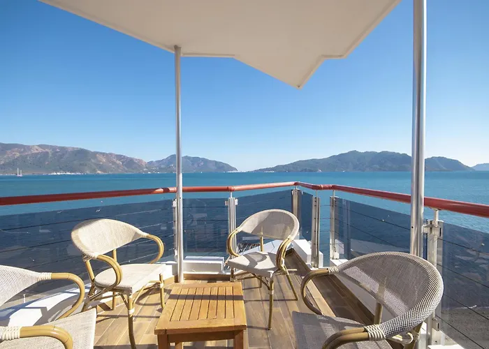 Hotell Poseidon - Adult Only