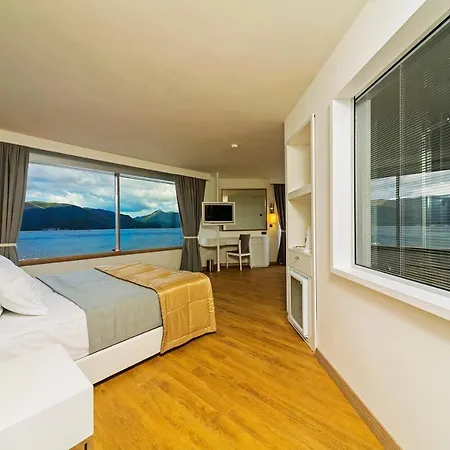 Poseidon - Adult Only